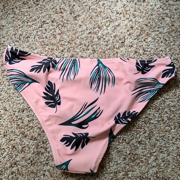 Swimming suit - Picture 5 of 5